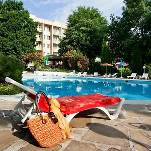 Hotel Ljuljak, Zlate písky