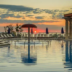 Hotel Astera & With Free Private, Goudstrand